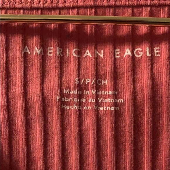 American Eagle Lettuce Hem Top - Picture 2 of 3